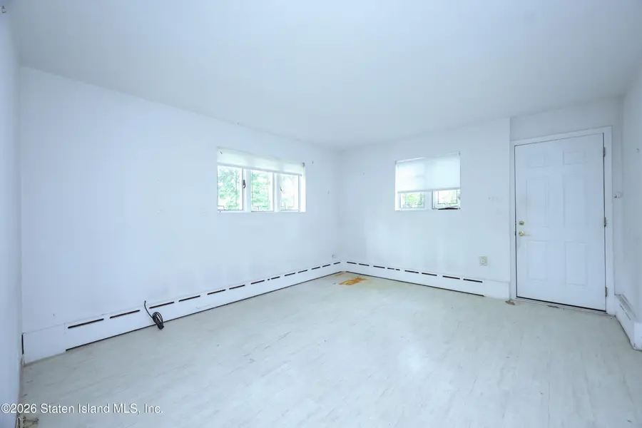 260 Douglas Road, Staten Island, NY 10304 - Image #2