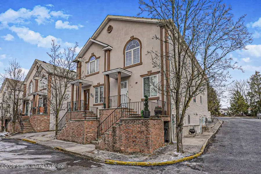 124 Erika Loop, Staten Island, NY 10312 - Image #2