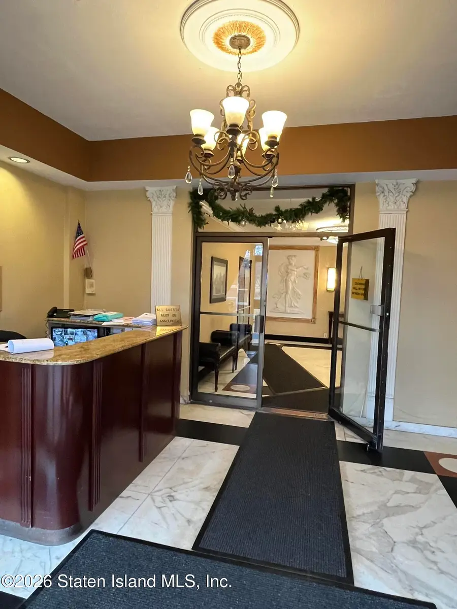 1100 Clove Road #7-O, Staten Island, NY 10301 - Image #3