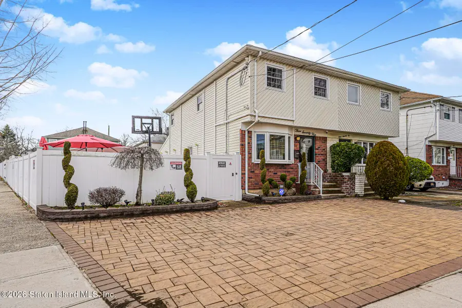 374 Fairbanks Avenue, Staten Island, NY 10306 - Image #3