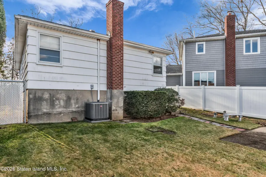 203 Wolverine Street, Staten Island, NY 10306 - Image #3