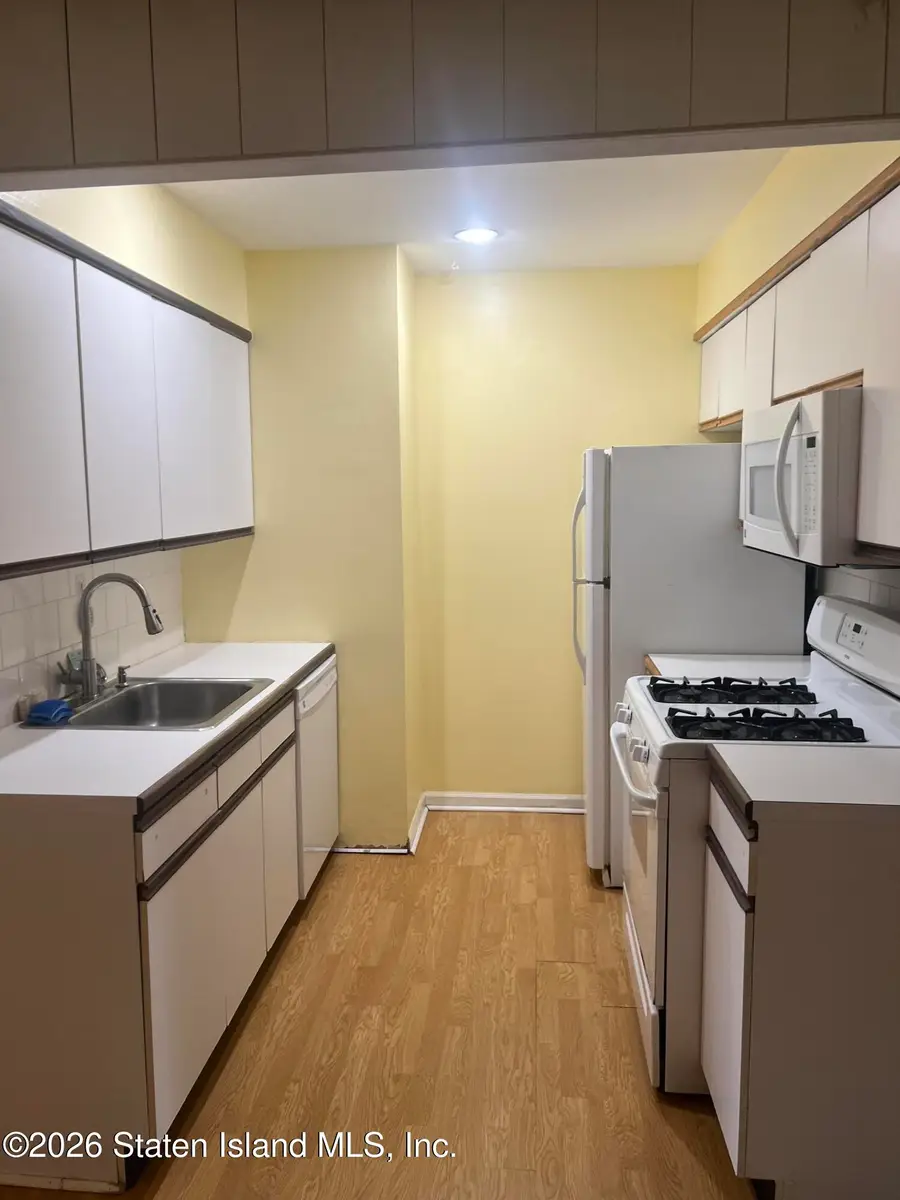 1292 Rockland Avenue #2a, Staten Island, NY 10314 - Image #2