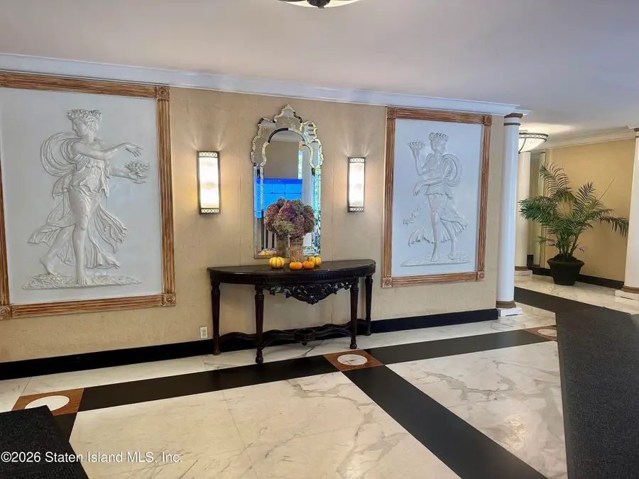 1100 Clove Road #2f, Staten Island, NY 10301 - Image #2