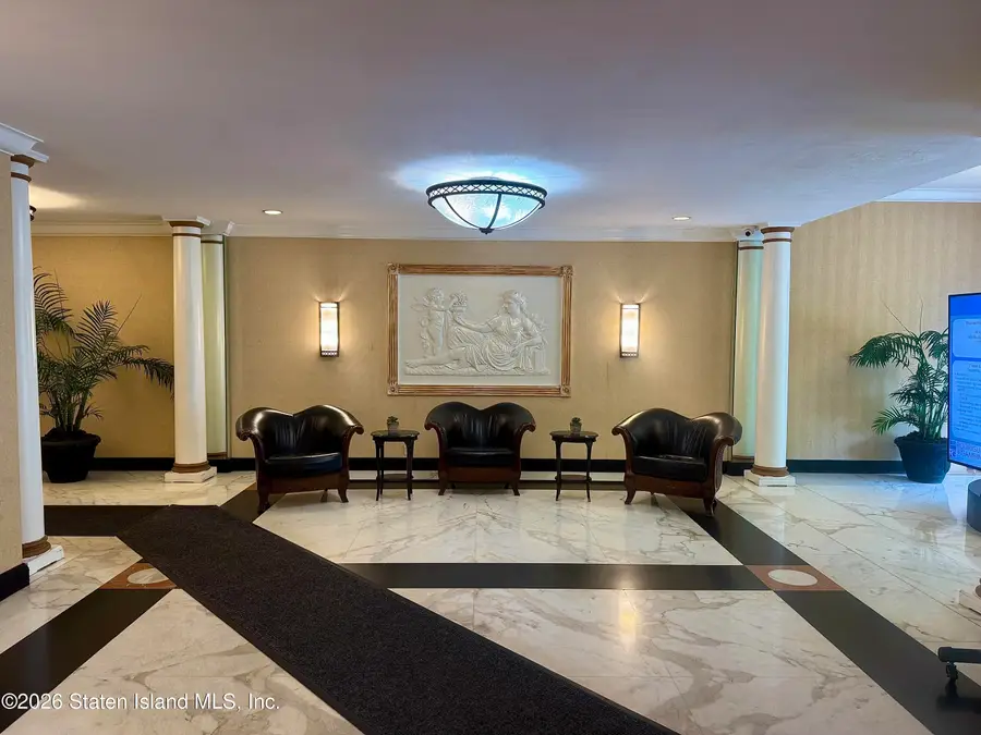 1100 Clove Road #2f, Staten Island, NY 10301 - Image #3