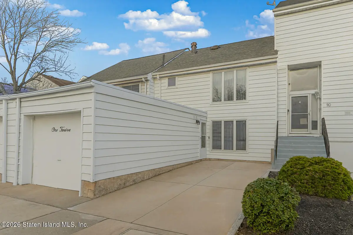 112 Hampton Green, Staten Island, NY 10312 - Image #1