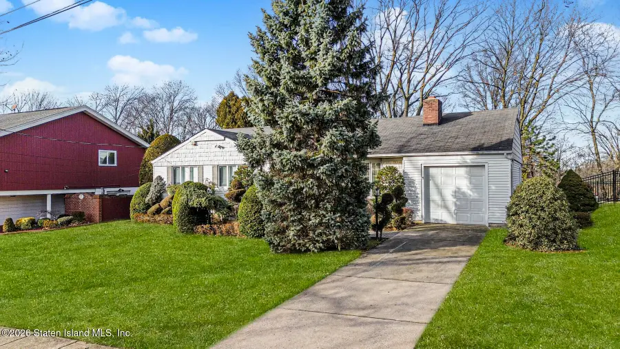 35 Rice Avenue, Staten Island, NY 10301 - Image #2