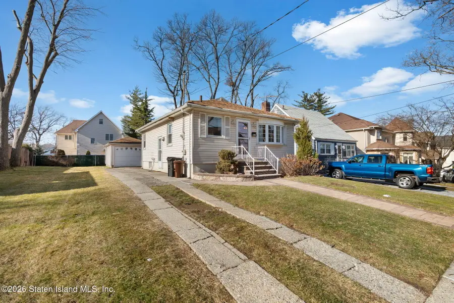 108 Crafton Avenue, Staten Island, NY 10314 - Image #2