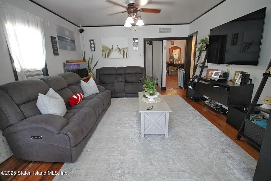 233 Fisher Avenue, Staten Island, NY 10307 - #3