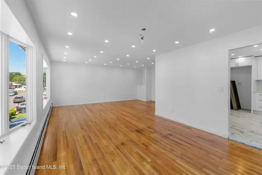 75 Muller Avenue, Staten Island, NY 10314 - Image #3