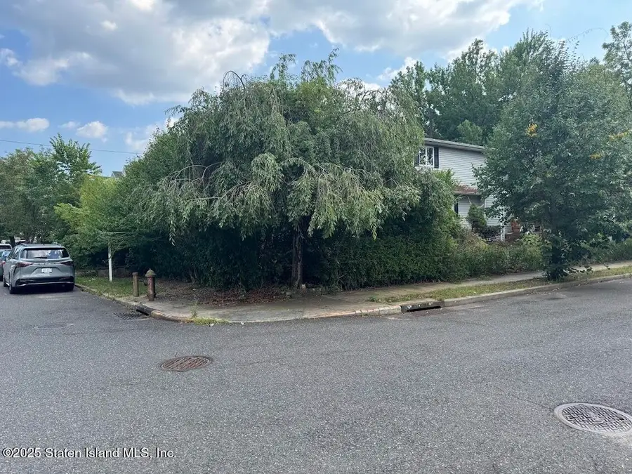 104 Sneden Avenue, Staten Island, NY 10312 - Image #2