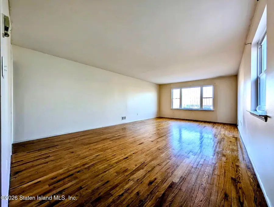 204 Mosel Avenue, Staten Island, NY 10304 - Image #3