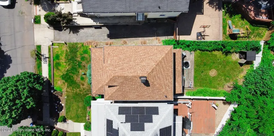 16 Bement Avenue, Staten Island, NY 10310 - Image #3