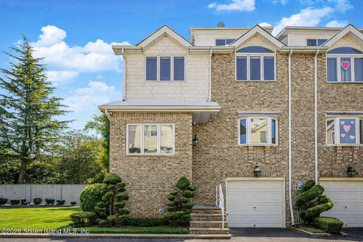 21 Coral Court, Staten Island, NY 10308 - Image #1