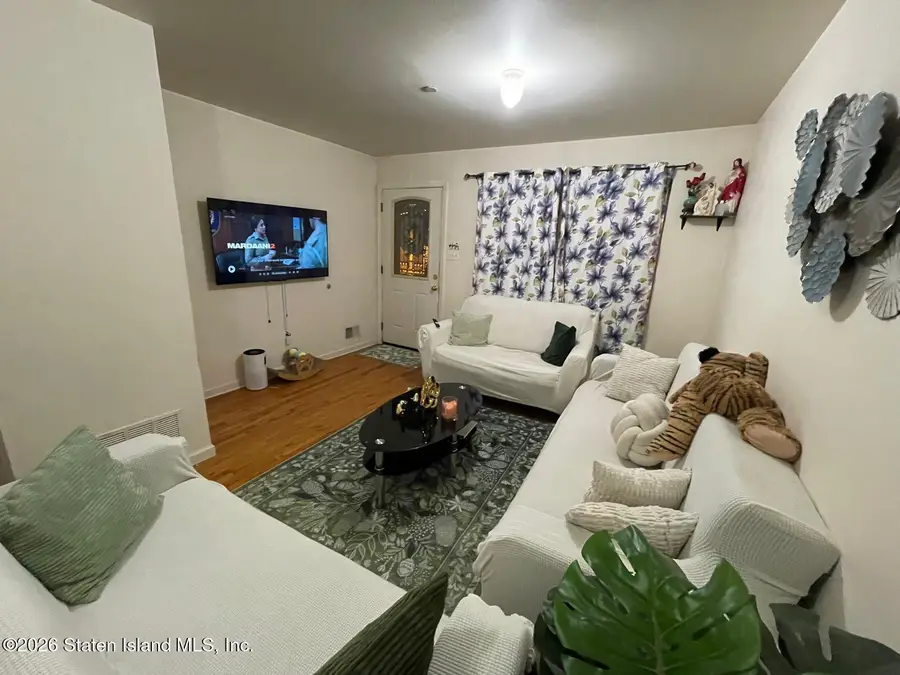 41 Giacomo Lane, Staten Island, NY 10310 - Image #3