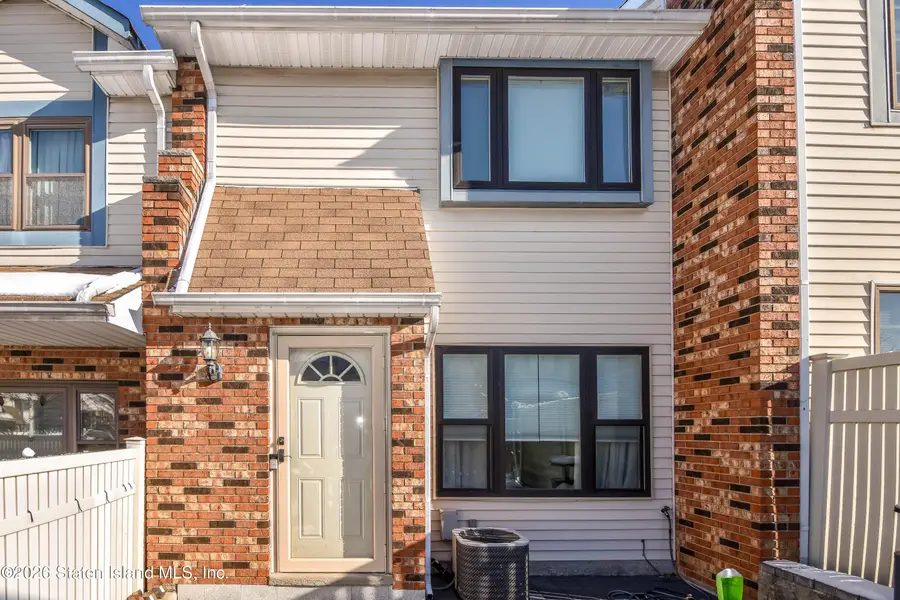 276 A Ashworth Avenue #A, Staten Island, NY 10314 - Image #2