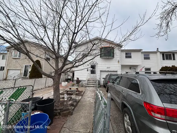 209 Regis Drive, Staten Island, NY 10314