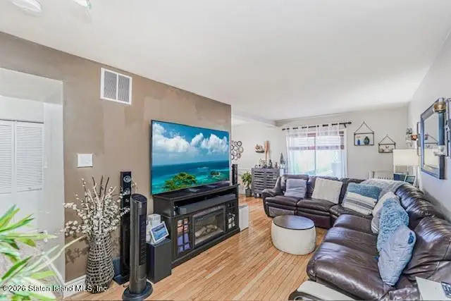 442 Ilyssa Way, Staten Island, NY 10312 - Image #2