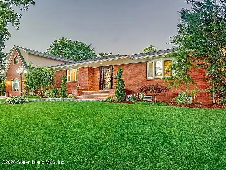 781 Pelton Avenue, Staten Island, NY 10310 - Image #2