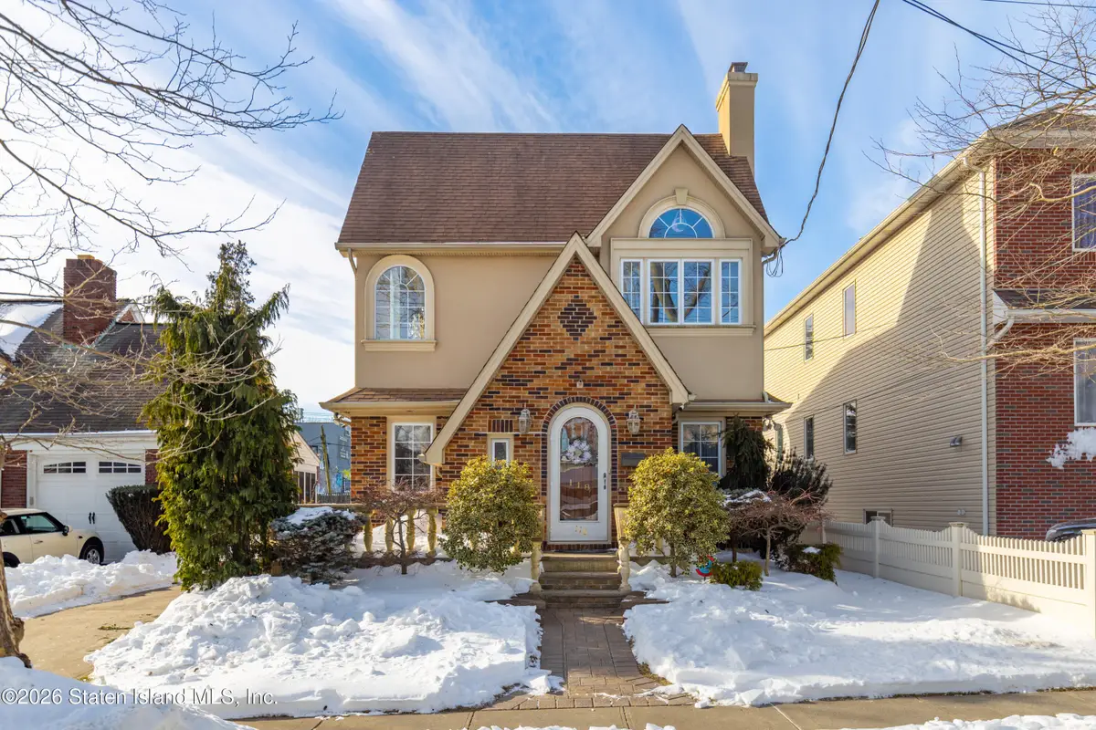 118 Jacques Avenue, Staten Island, NY 10306 - Image #1