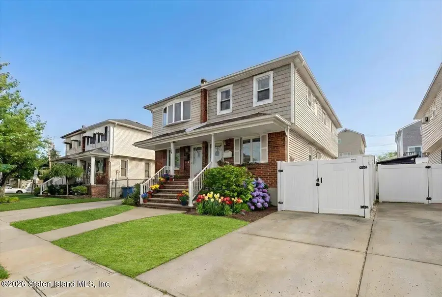 76 E Brandis Avenue, Staten Island, NY 10308 - Image #2
