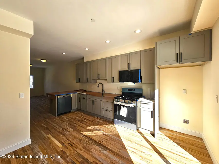 329 Pulaski Avenue, Staten Island, NY 10303 - Image #2