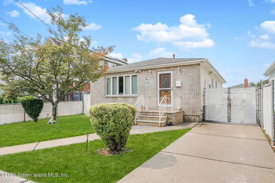 176 Kensington Avenue, Staten Island, NY 10305 - Image #2