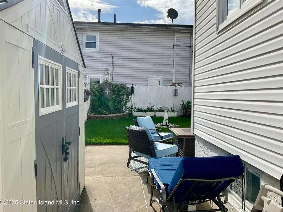 4 Waterside Parkway, Staten Island, NY 10308 - Image #3