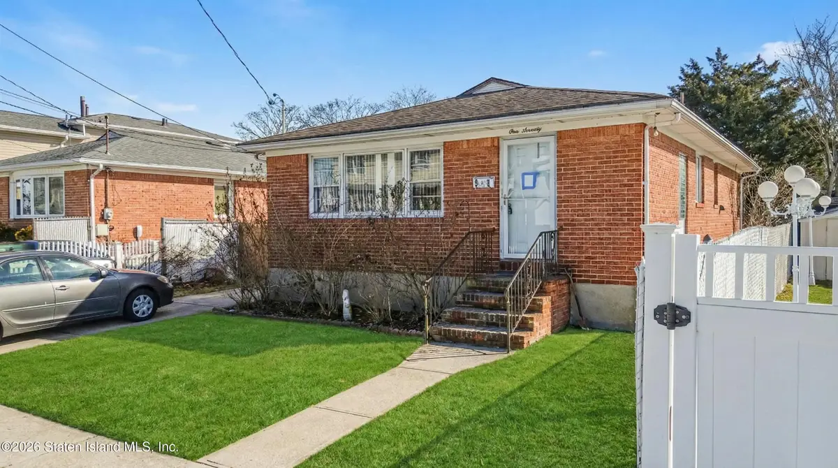 170 Finley Avenue, Staten Island, NY 10306 - Image #1