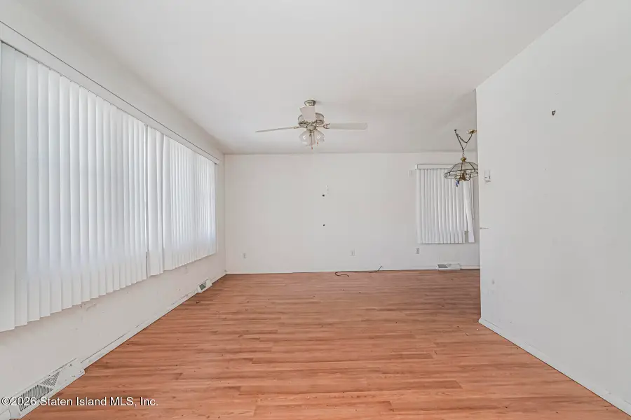170 Finley Avenue, Staten Island, NY 10306 - Image #2