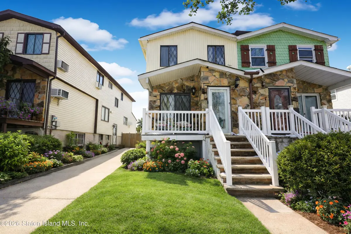 200 Travis Avenue, Staten Island, NY 10314 - Image #1