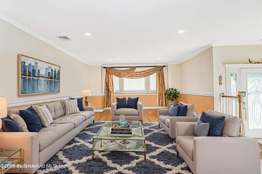 7 Irene Lane, Staten Island, NY 10307 - Image #2