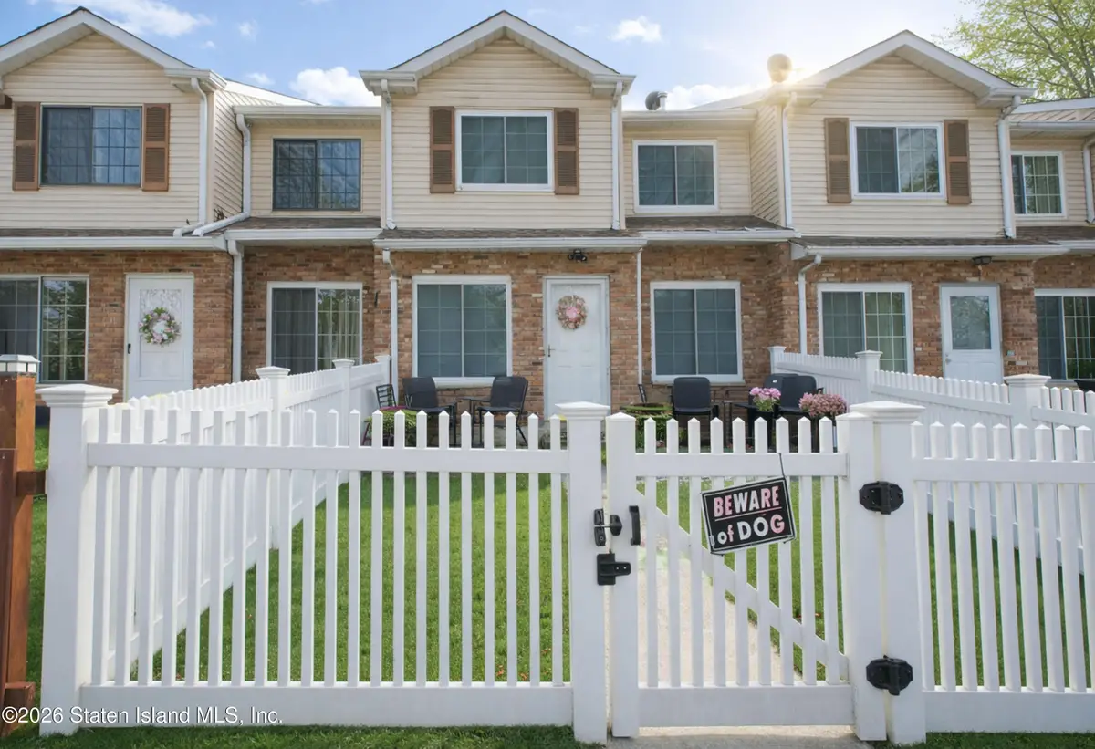 21 Ferndale Avenue, Staten Island, NY 10314 - Image #1