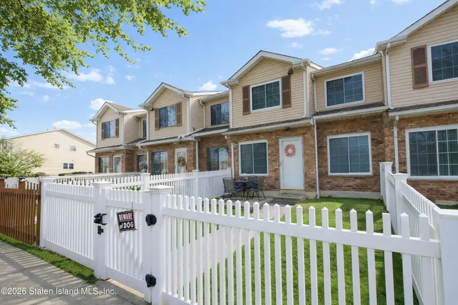 21 Ferndale Avenue, Staten Island, NY 10314 - Image #2