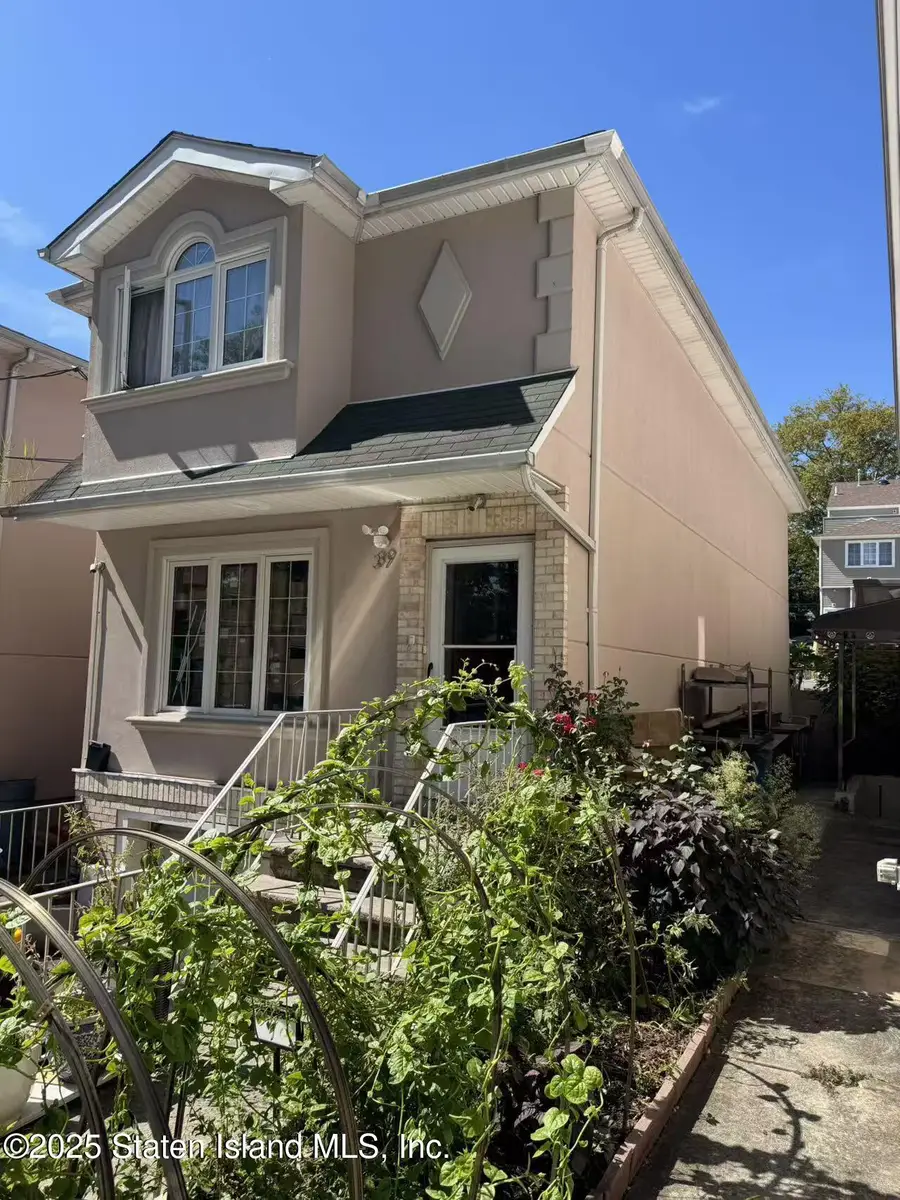 39 Bang Terrace, Staten Island, NY 10305 - Image #2