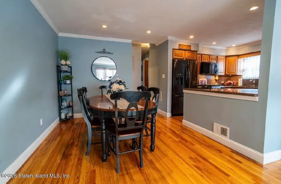47 E Figurea Avenue, Staten Island, NY 10308 - Image #3