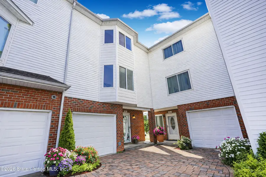 46 Bianca Court, Staten Island, NY 10312 - Image #2