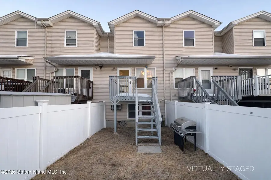 147 Dartmouth Loop, Staten Island, NY 10306 - Image #2