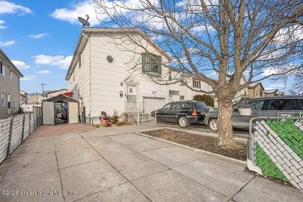 209 Regis Drive, Staten Island, NY 10314