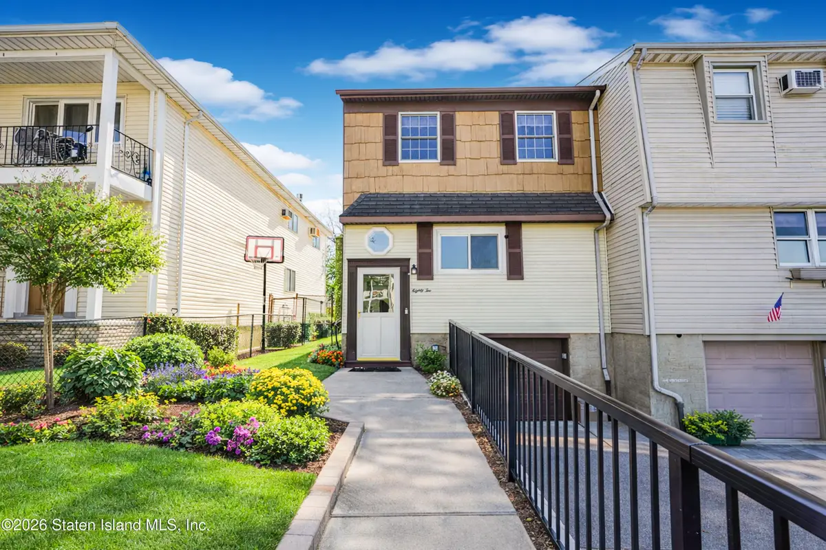 82 Birch Road, Staten Island, NY 10303 - Image #1