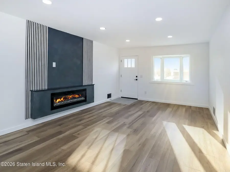 14 Reid Avenue, Staten Island, NY 10305 - #2