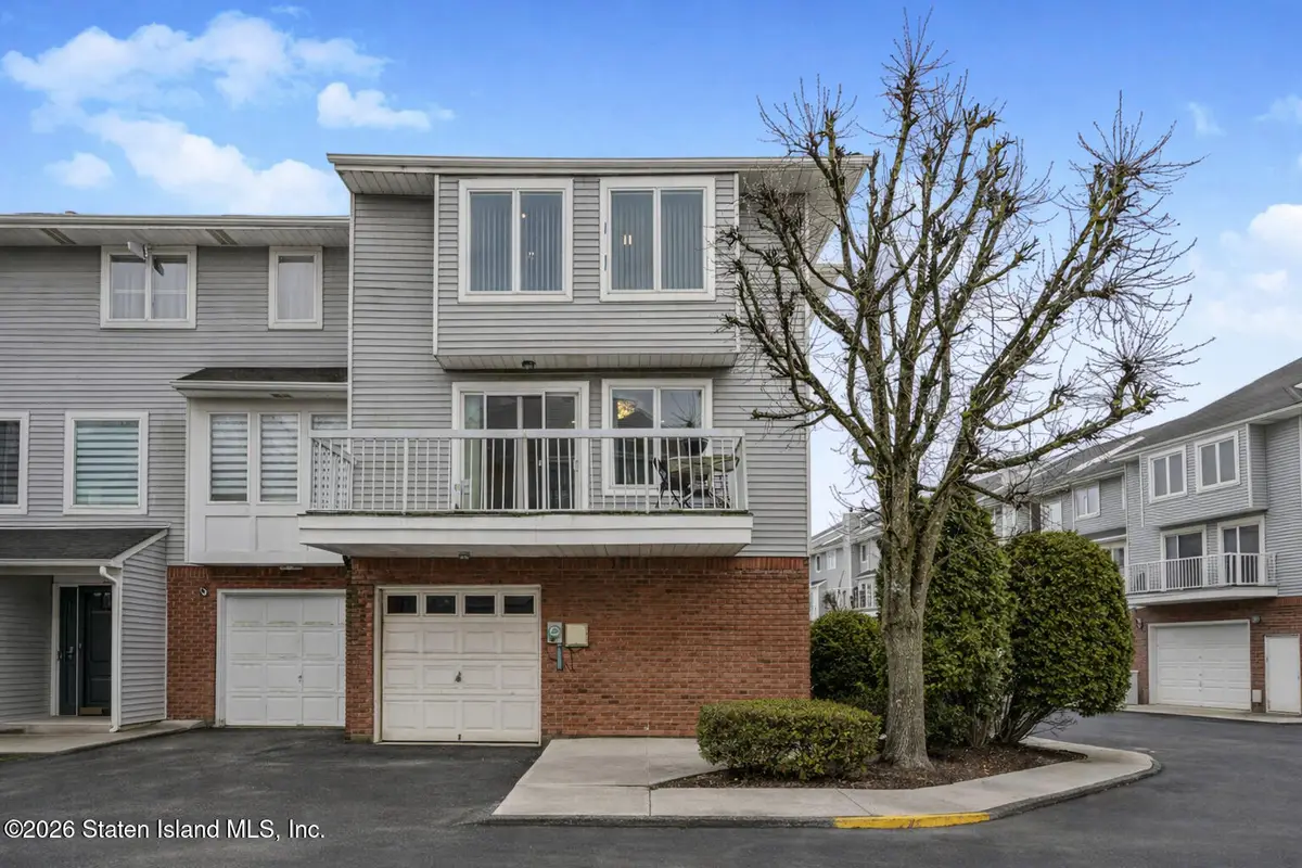 144 Commodore Drive, Staten Island, NY 10309 - #1