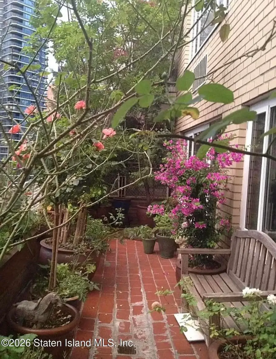 166 E 63rd Street #16d, New York, NY 10065 - #3