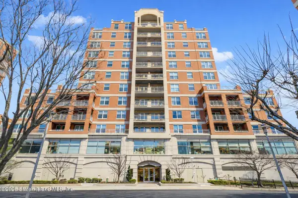 50 Oceana Drive W #3d, Brooklyn, NY 11235