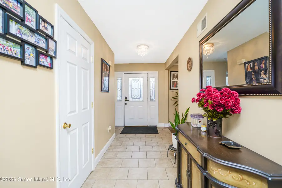 1552 Drumgoole Road W, Staten Island, NY 10309 - #3