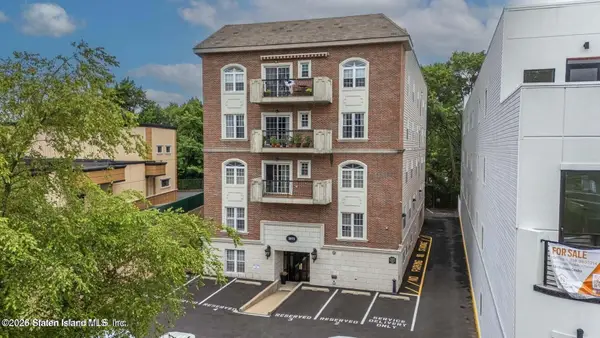 3871 Amboy Road, Staten Island, NY 10308