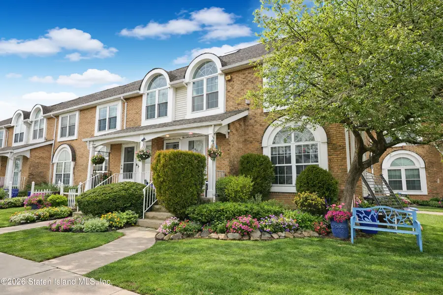 100 Debbie Street #B, Staten Island, NY 10314 - #2