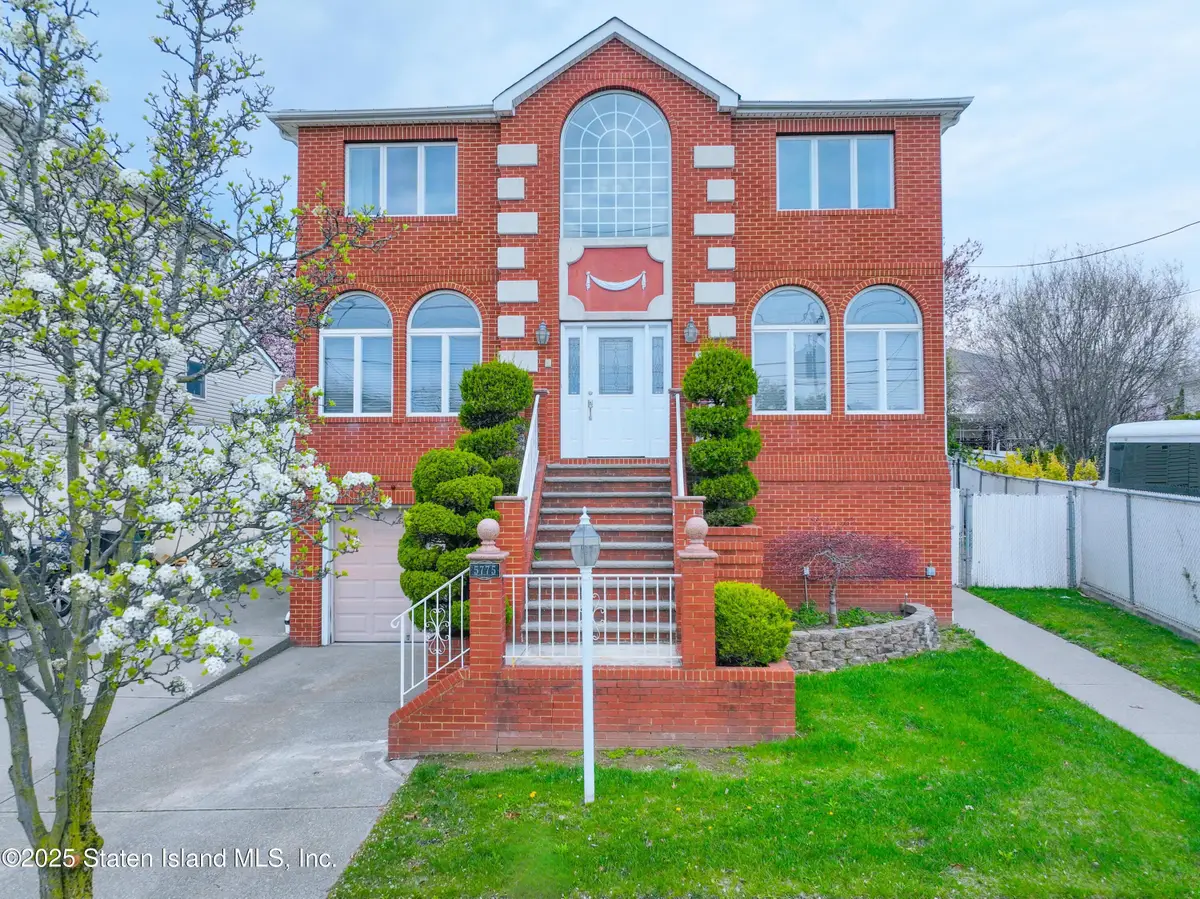 5775 Hylan Boulevard, Staten Island, NY 10309 - #1