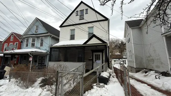 40 Castleton Avenue, Staten Island, NY 10301