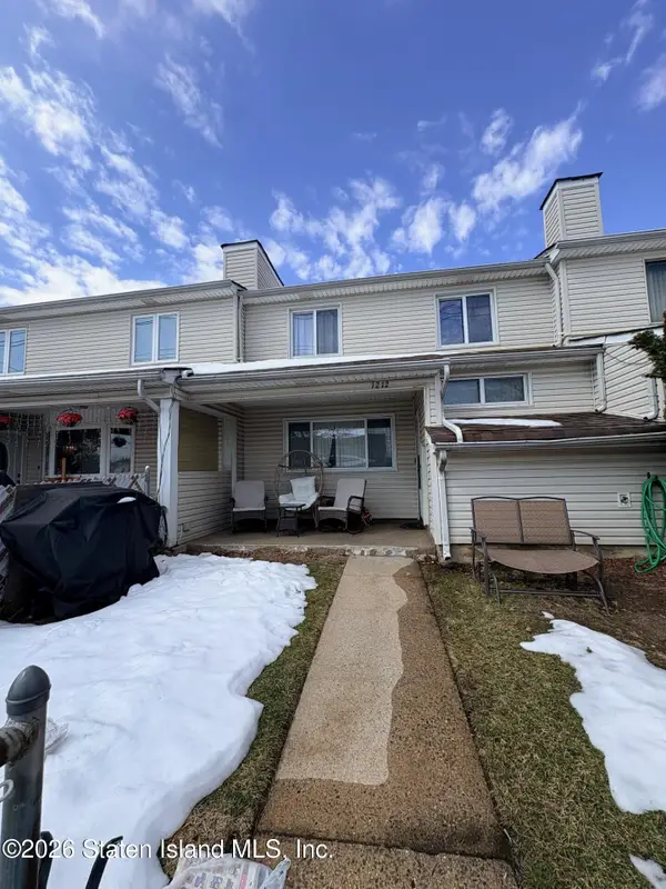 1212 Richmond Avenue, Staten Island, NY 10314