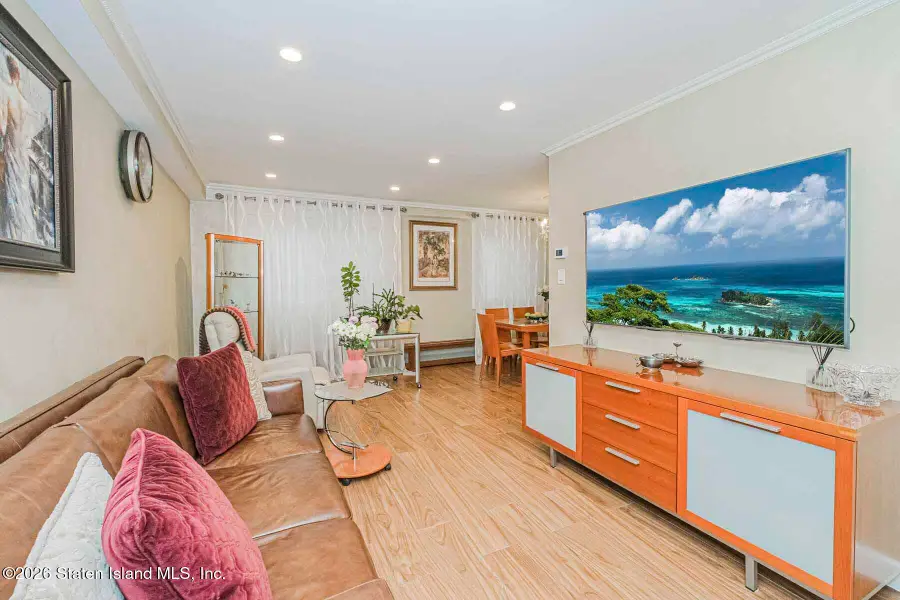 15 Gadsen Place #1a, Staten Island, NY 10314 - #3